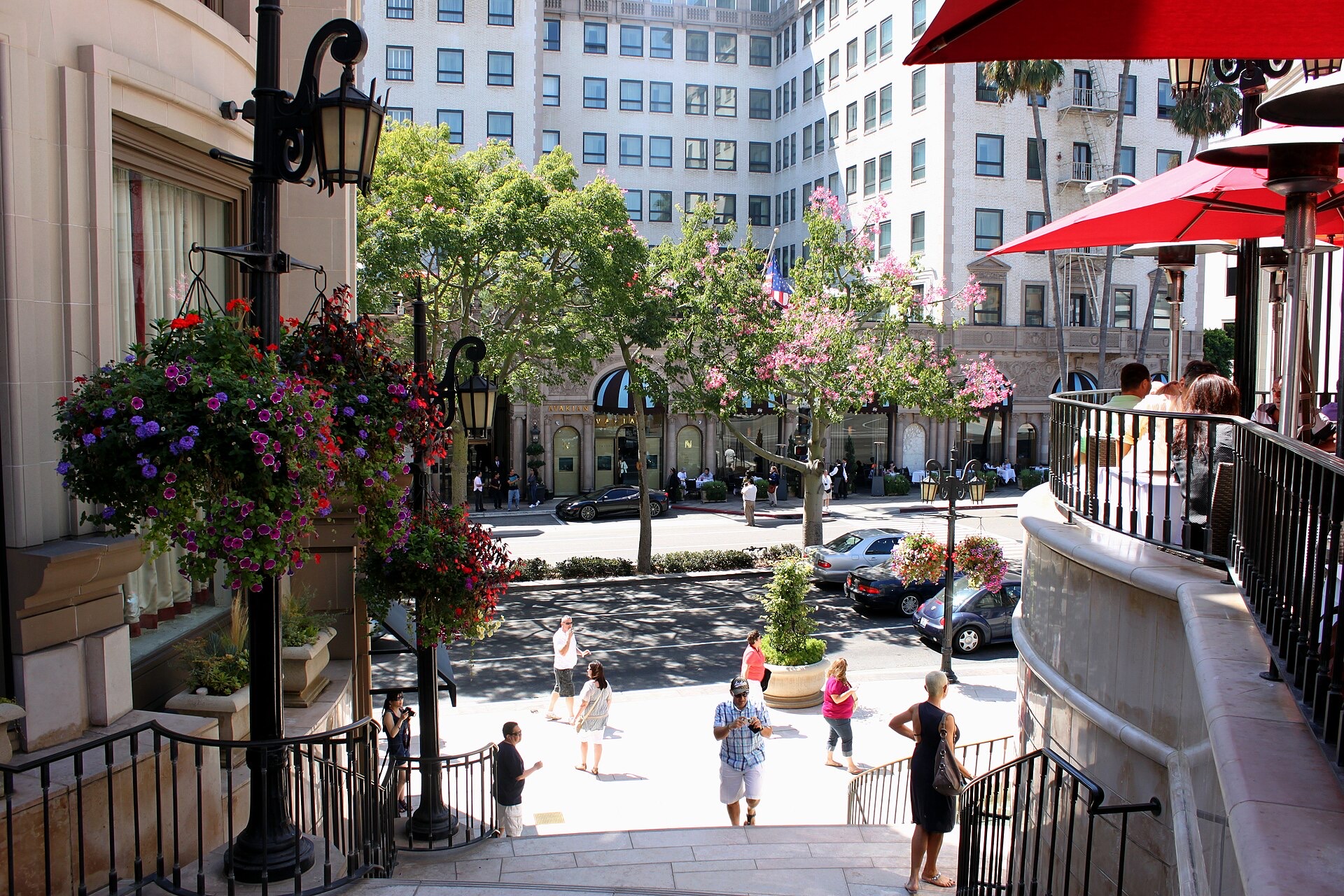 Via Rodeo, the cobbled pedestrian street off Rodeo Drive, with shoppers on the steps